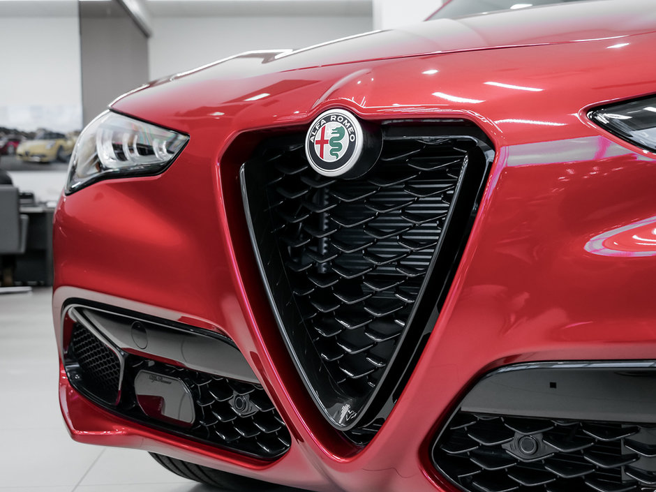 Alfa Romeo Stelvio VELOCE 2024-7