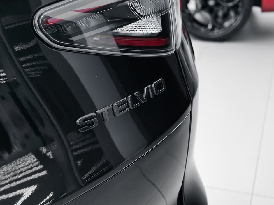 2024 Alfa Romeo Stelvio SUPER SPORT-43