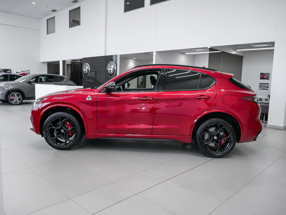 2024 Alfa Romeo Stelvio QUADRIFOGLIO-8