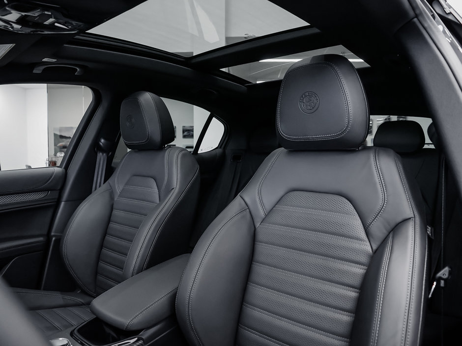 Alfa Romeo Stelvio QUADRIFOGLIO 2024-51