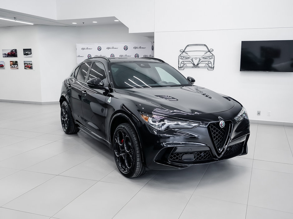 Alfa Romeo Stelvio QUADRIFOGLIO 2024-1