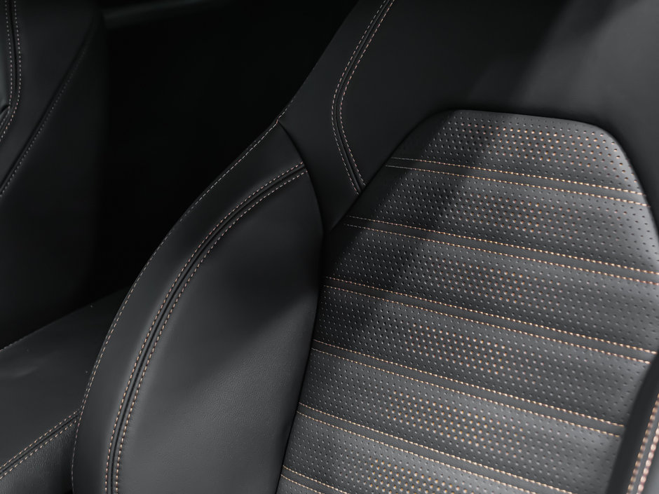 Alfa Romeo Stelvio  2025-36