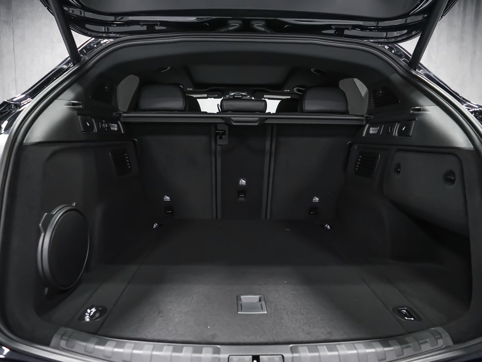 Alfa Romeo Stelvio  2025-13