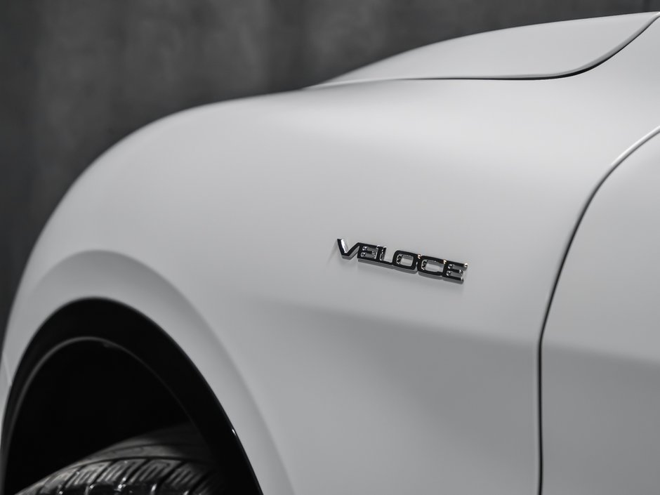 Alfa Romeo Stelvio  2025-10