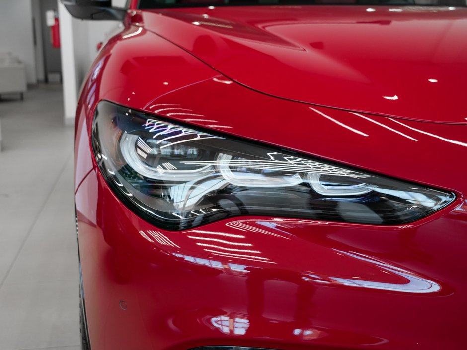 Alfa Romeo Stelvio  2025-4