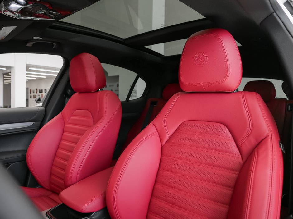 Alfa Romeo Stelvio Base 2025-29