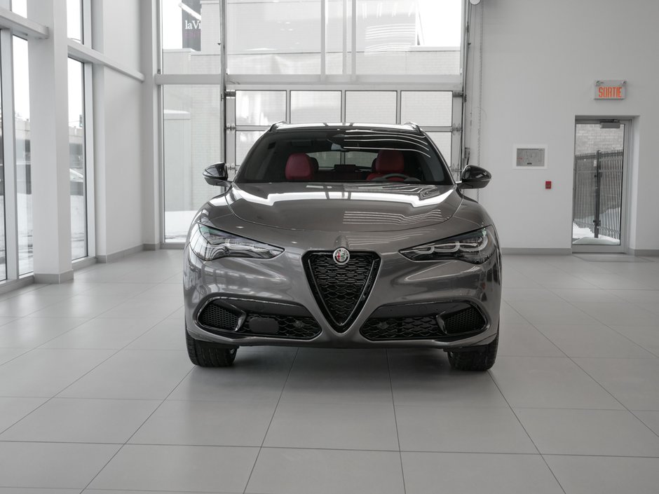 2025 Alfa Romeo Stelvio-1