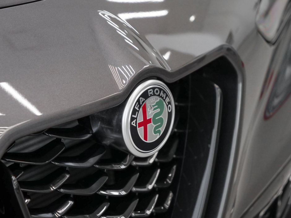 2025 Alfa Romeo Stelvio-3