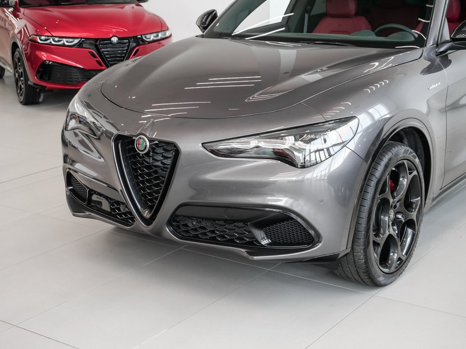 2025 Alfa Romeo Stelvio Veloce-7