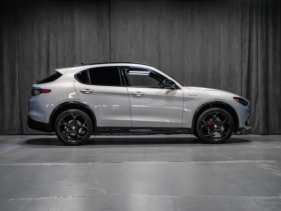 Alfa Romeo Stelvio  2025-2
