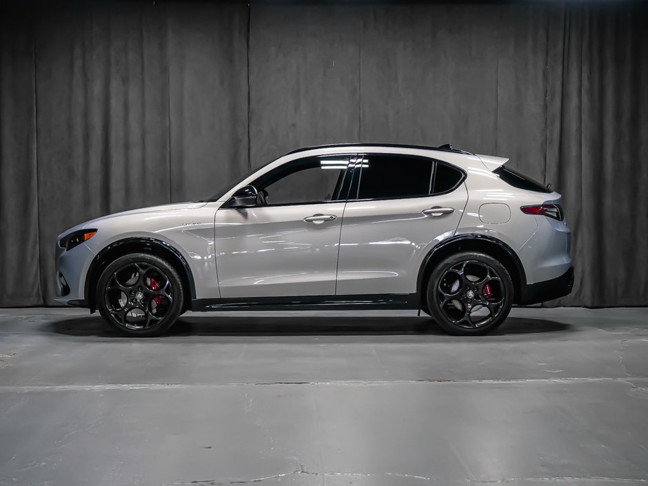 Alfa Romeo Stelvio  2025-5