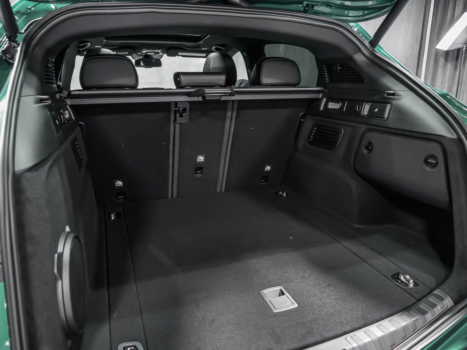 2025 Alfa Romeo Stelvio Intensa-10