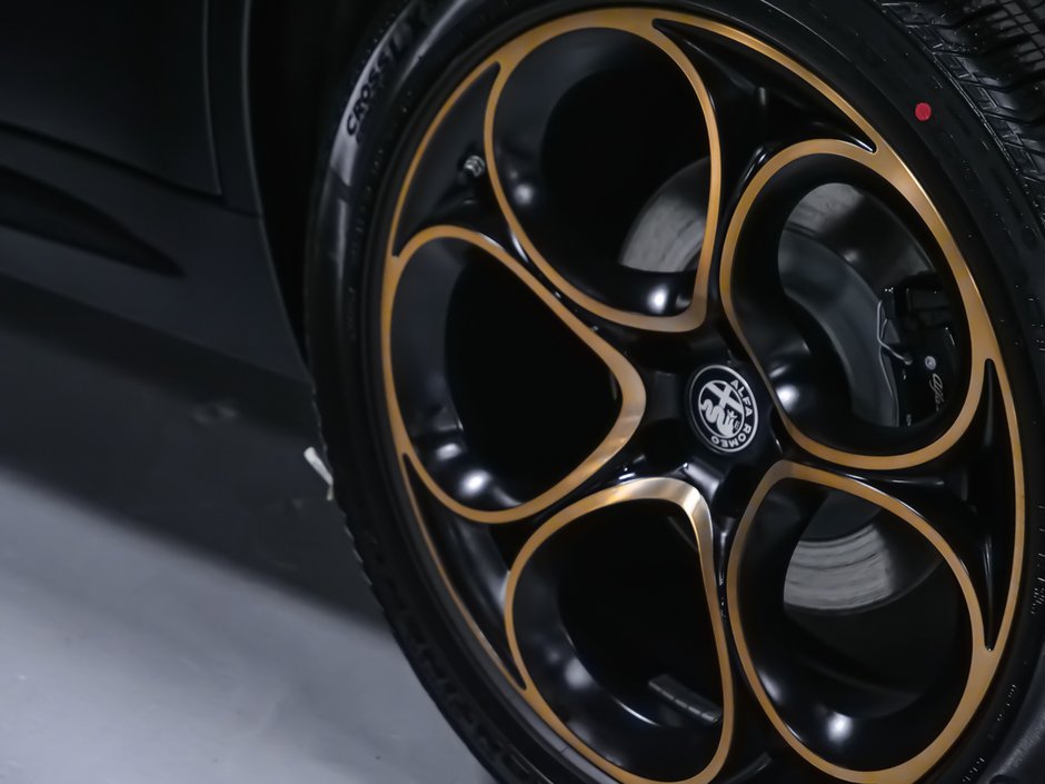 Alfa Romeo Stelvio Intensa 2025-7