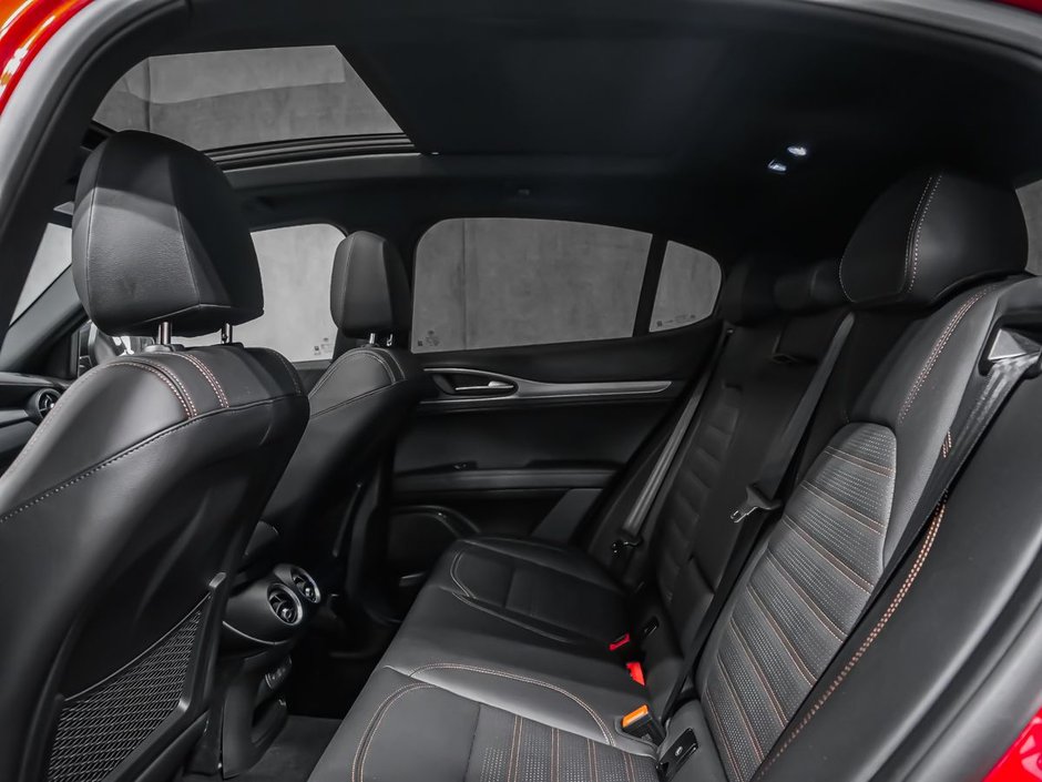 Alfa Romeo Stelvio Intensa 2025-11