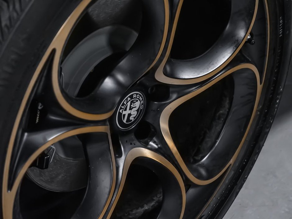 Alfa Romeo Stelvio Intensa 2025-14