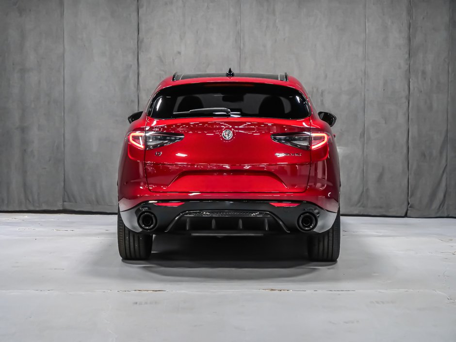 2025 Alfa Romeo Stelvio Intensa-5