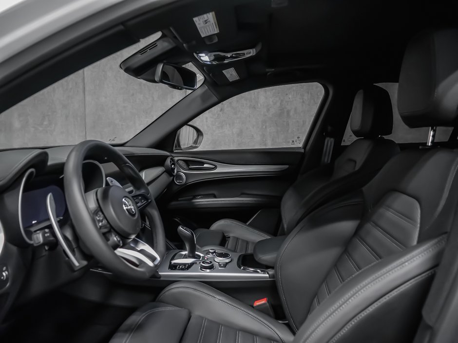 Alfa Romeo Stelvio VELOCE 2025-20