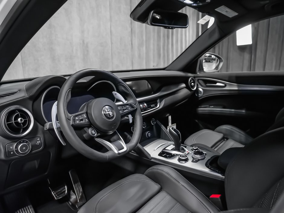 Alfa Romeo Stelvio VELOCE 2025-11