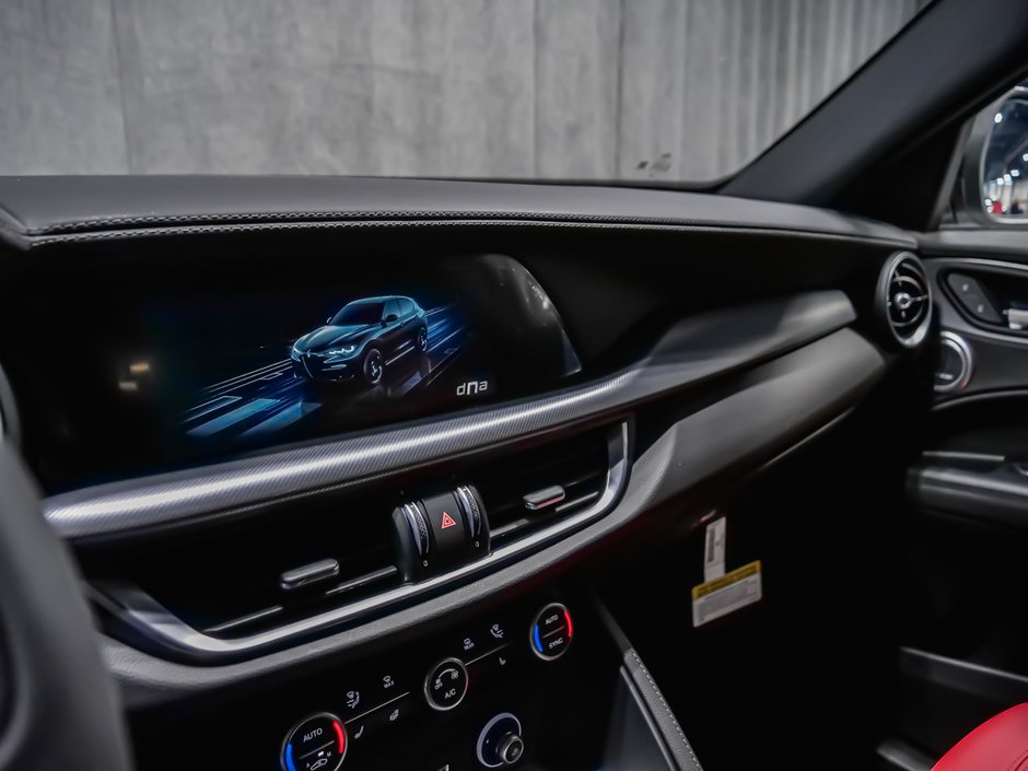2026 Alfa Romeo Stelvio Core-16