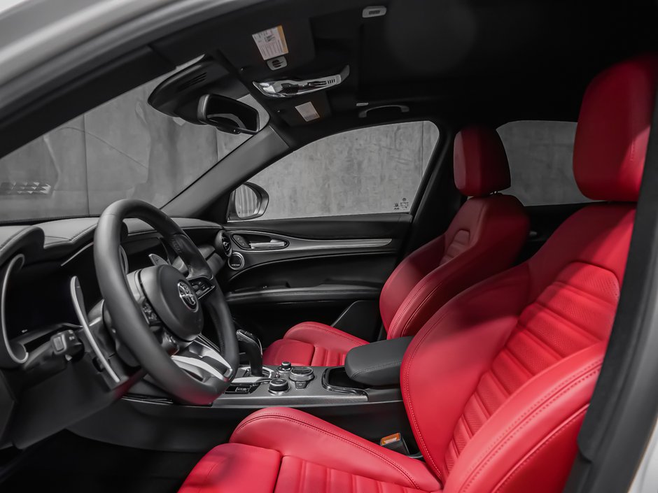 2026 Alfa Romeo Stelvio Core-8