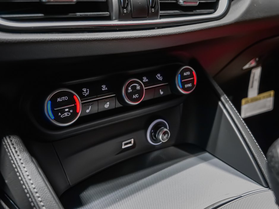2026 Alfa Romeo Stelvio Core-18