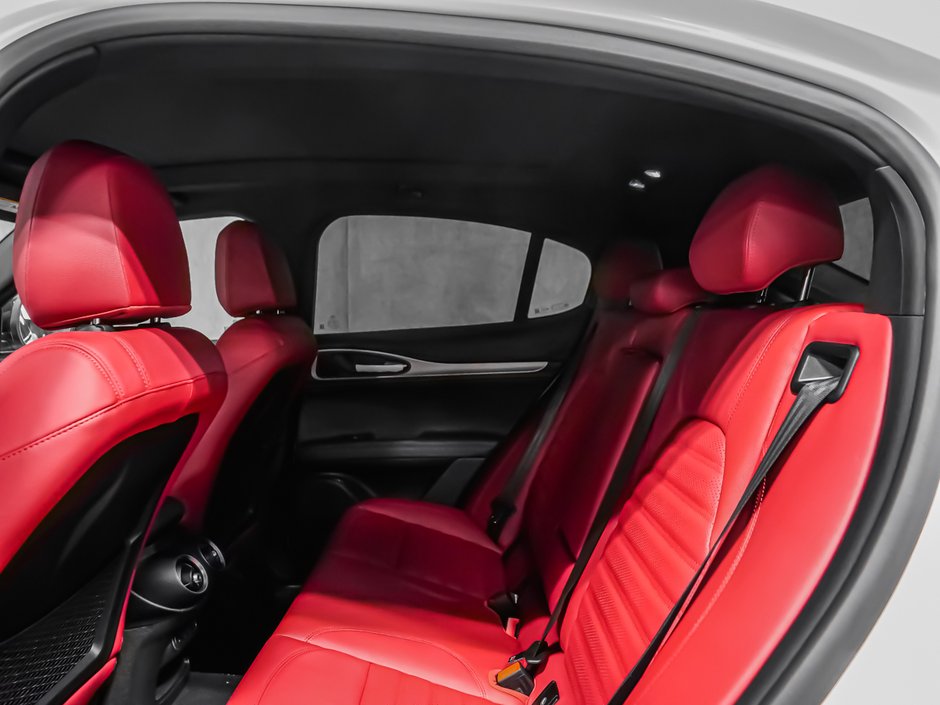 2026 Alfa Romeo Stelvio Core-19
