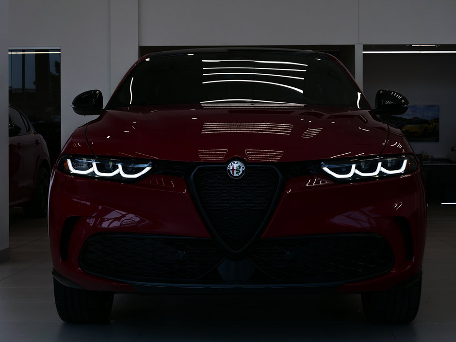 2024 Alfa Romeo TONALE PHEV VELOCE-42