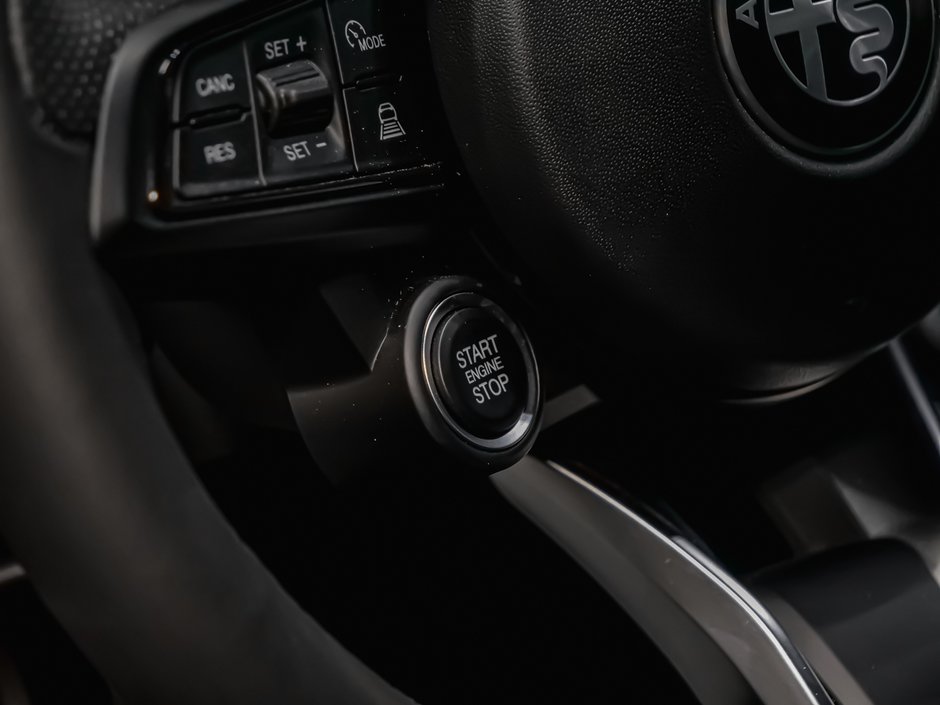 Alfa Romeo Tonale PHEV TONALE 2025-12