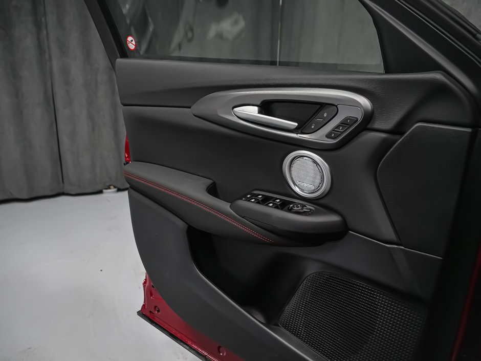 2025 Alfa Romeo TONALE PHEV TRIBUTO-18