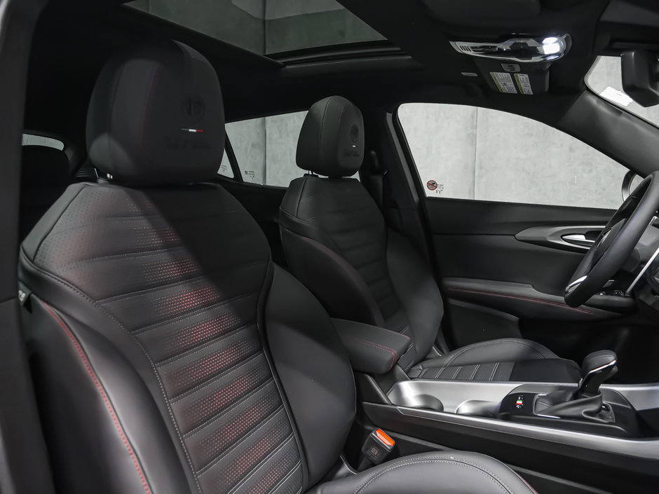 2025 Alfa Romeo TONALE PHEV TRIBUTO-26