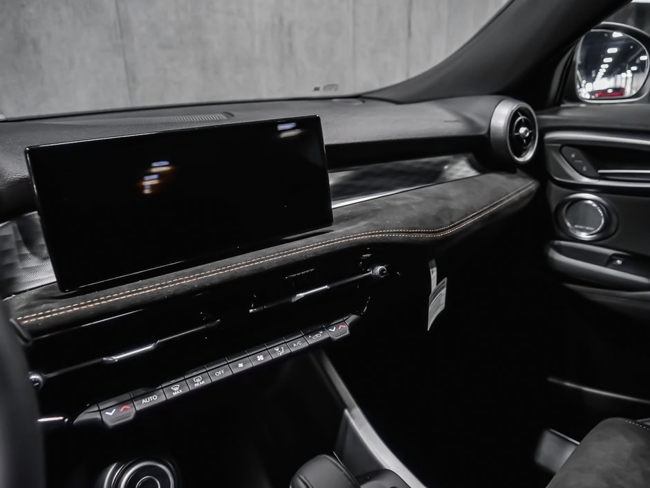 2025 Alfa Romeo TONALE PHEV Intensa-13