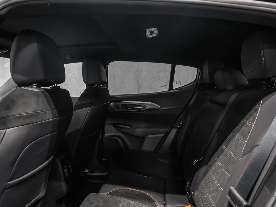 2025 Alfa Romeo TONALE PHEV Intensa-19