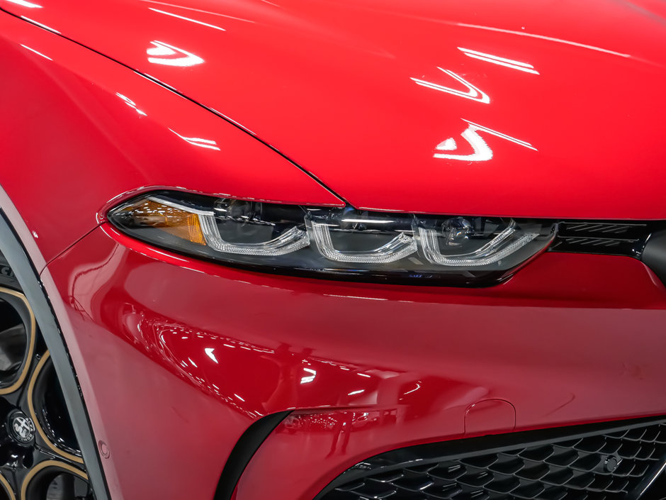 2025 Alfa Romeo TONALE PHEV Intensa-18