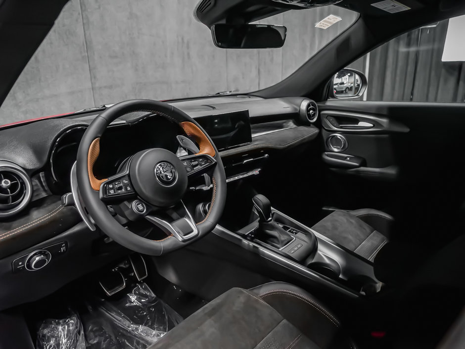 2025 Alfa Romeo TONALE PHEV Intensa-7
