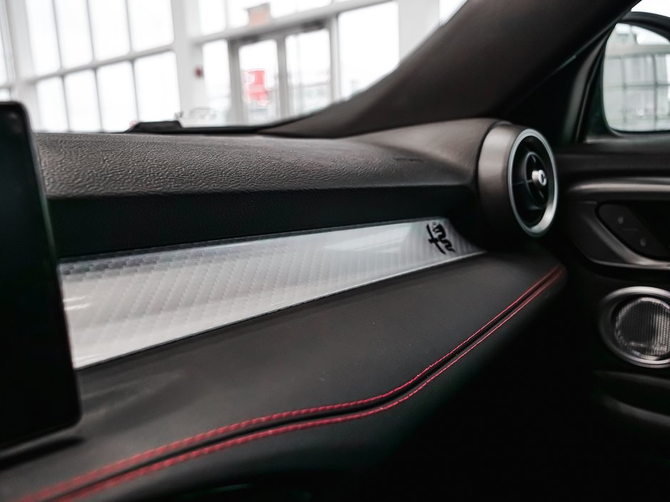 2025 Alfa Romeo Tonale PHEV TRIBUTO-39