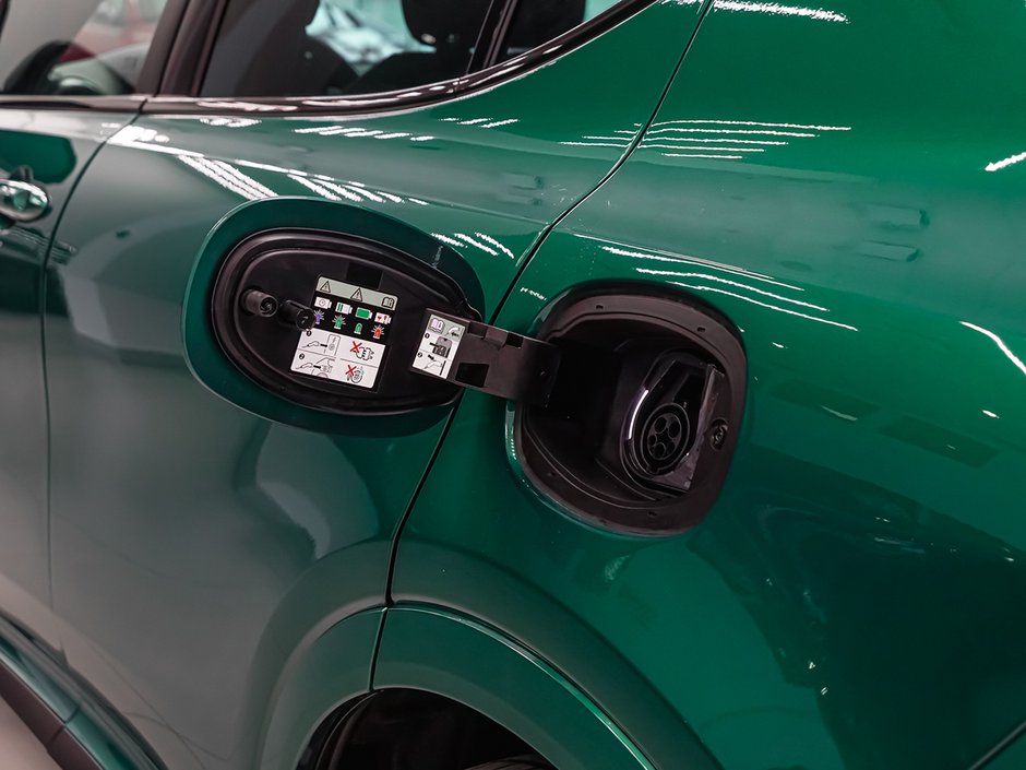 2025 Alfa Romeo Tonale PHEV TRIBUTO-17