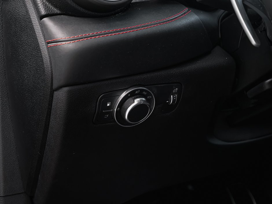 2025 Alfa Romeo Tonale PHEV TRIBUTO-23