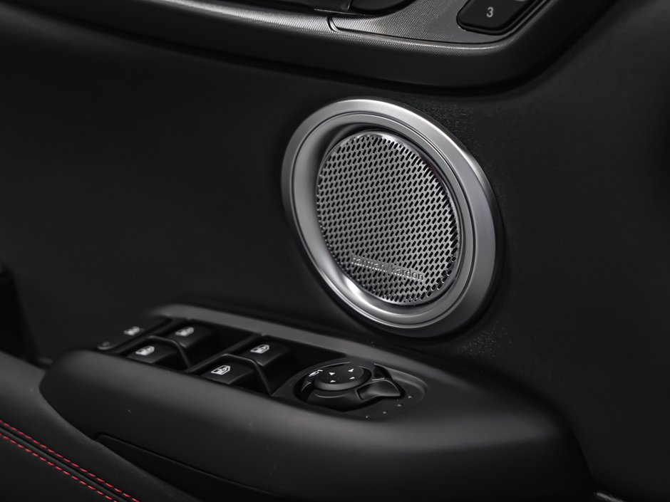 Alfa Romeo Tonale PHEV TRIBUTO 2025-24