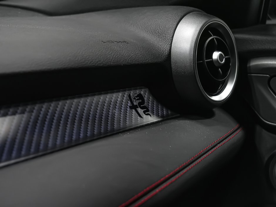 Alfa Romeo Tonale PHEV TRIBUTO 2025-20