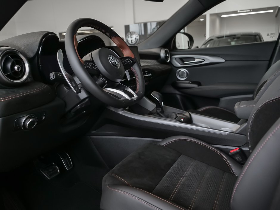 Alfa Romeo Tonale Intensa 2025-9