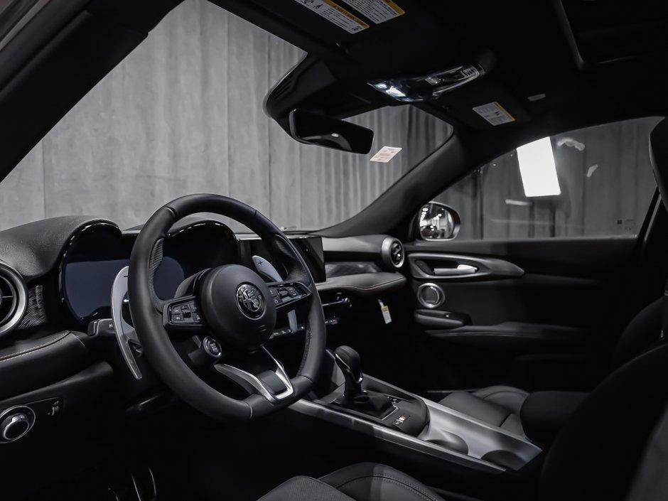 Alfa Romeo Tonale Veloce 2026-13