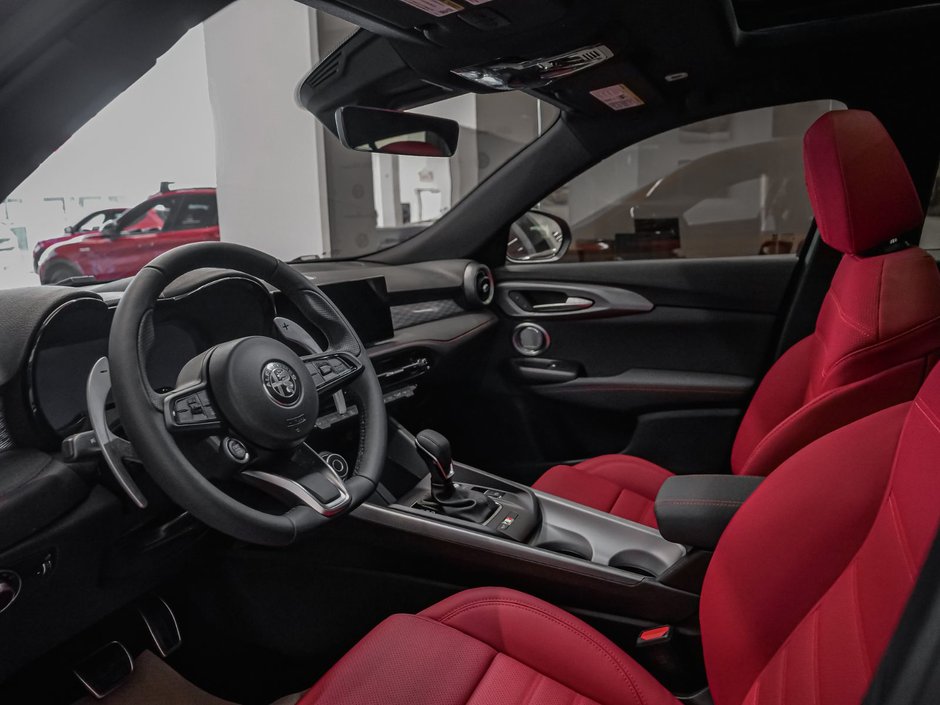 Alfa Romeo Tonale Veloce 2026-17