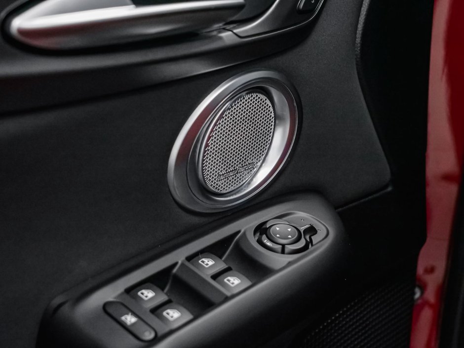 Alfa Romeo Tonale Veloce 2026-24