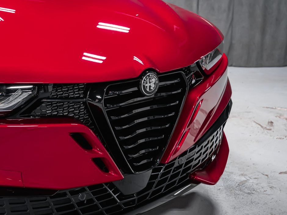2026 Alfa Romeo Tonale Veloce-35