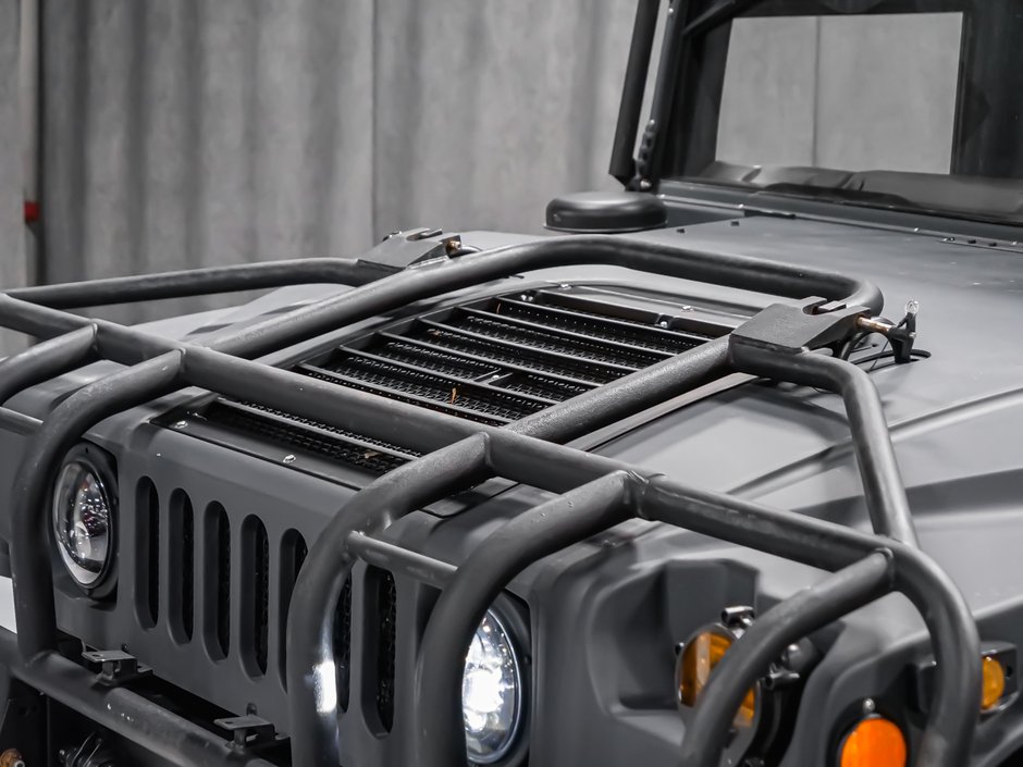 2000 AM General Hummer-12