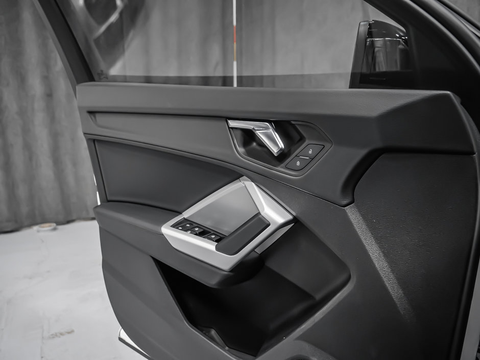 2021 Audi Q3 KOMFORT-9