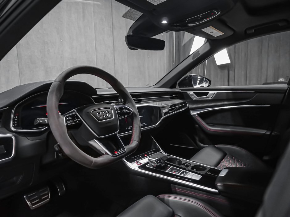 Audi RS 6 Avant  2023-12