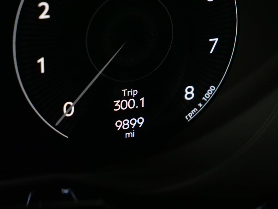 Bentley Bentayga V8 2021-10