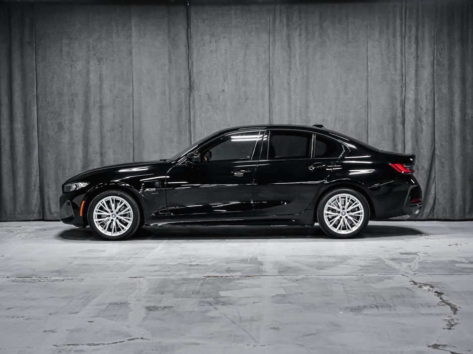 BMW 3 Series 330e xDrive 2023-1