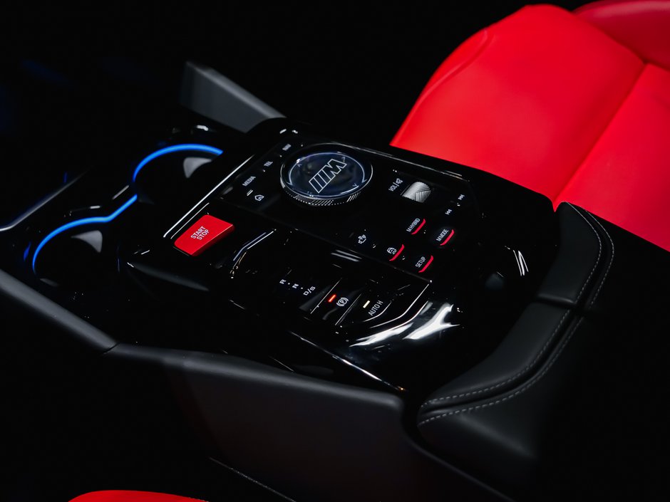 2025 BMW M5-16